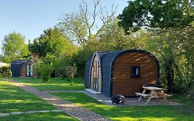 Oak Lodge Pods